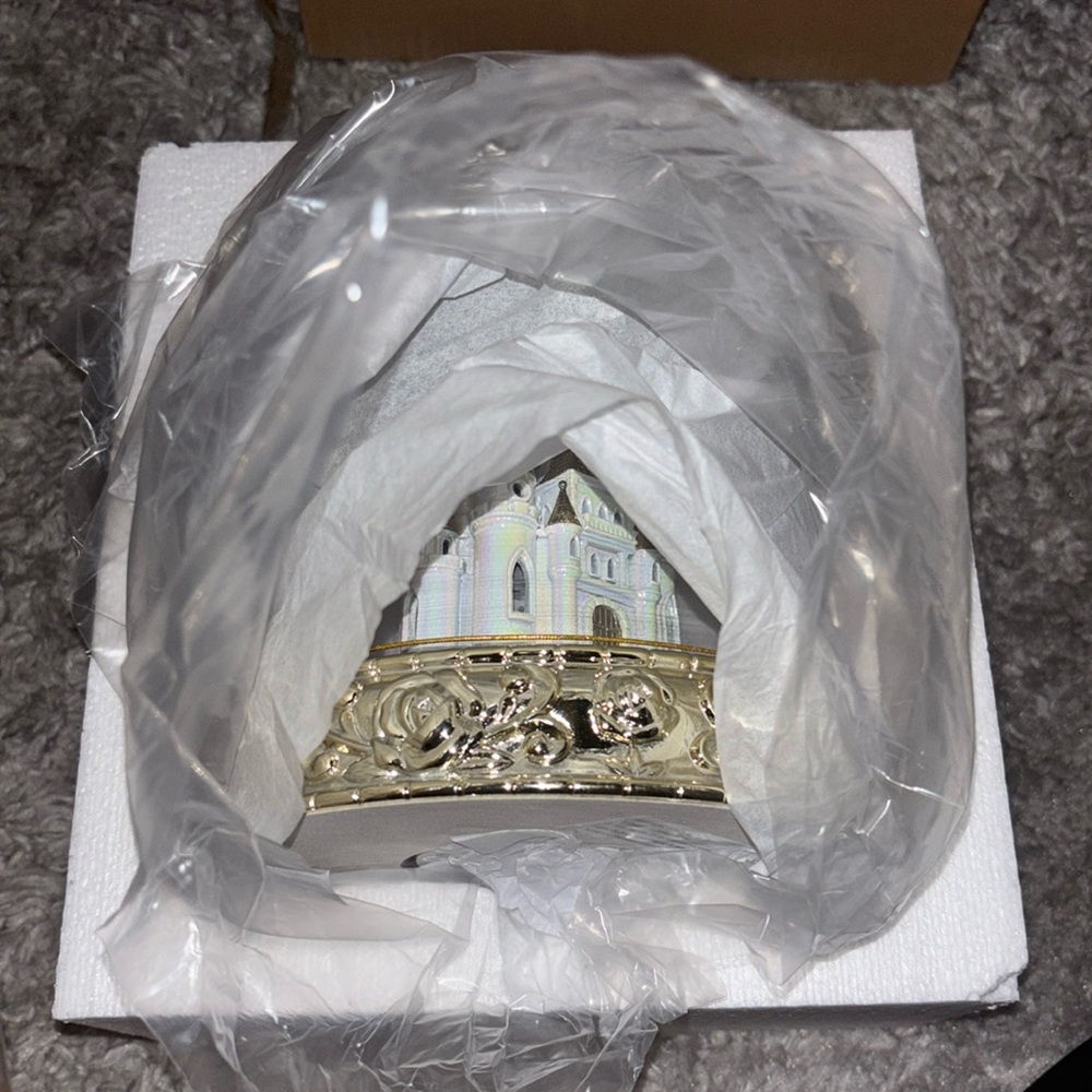 brand new!! disney castle candle holder